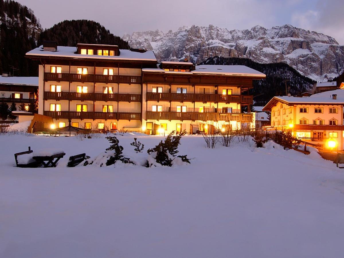 Hotel Antares Selva di Val Gardena Exteriör bild
